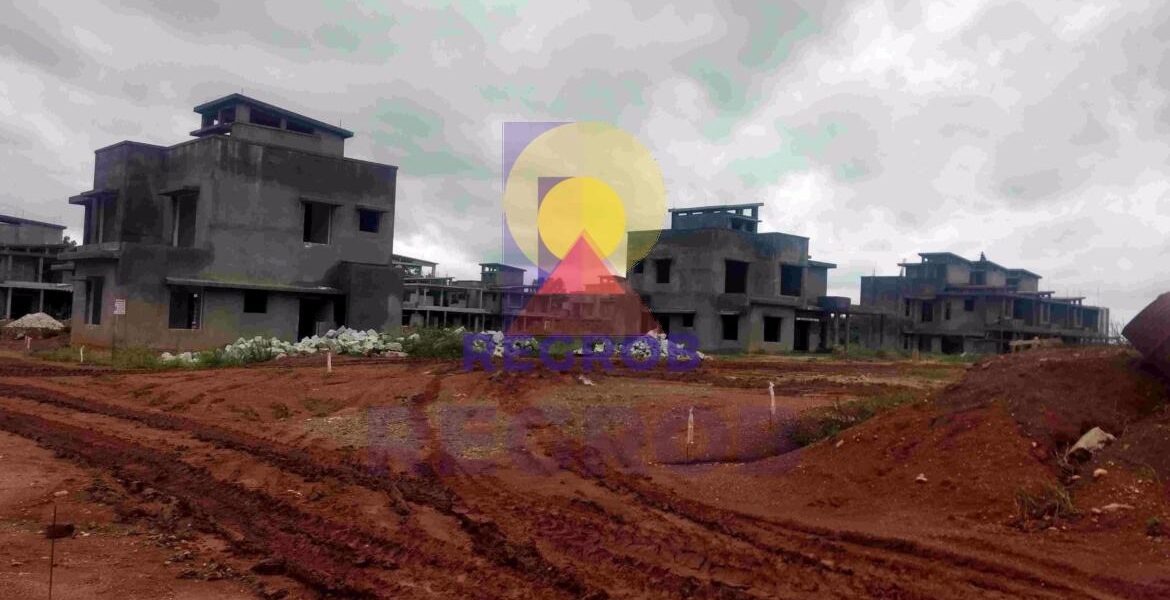 4 BHK Villas for sale in Purvankara The Sound of Water