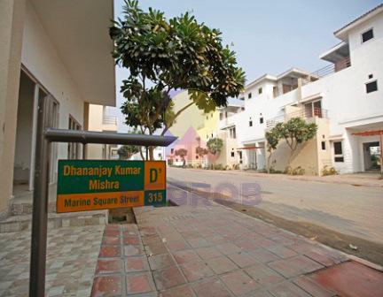 3 BHK Villa in Paramount Golfforeste Villa