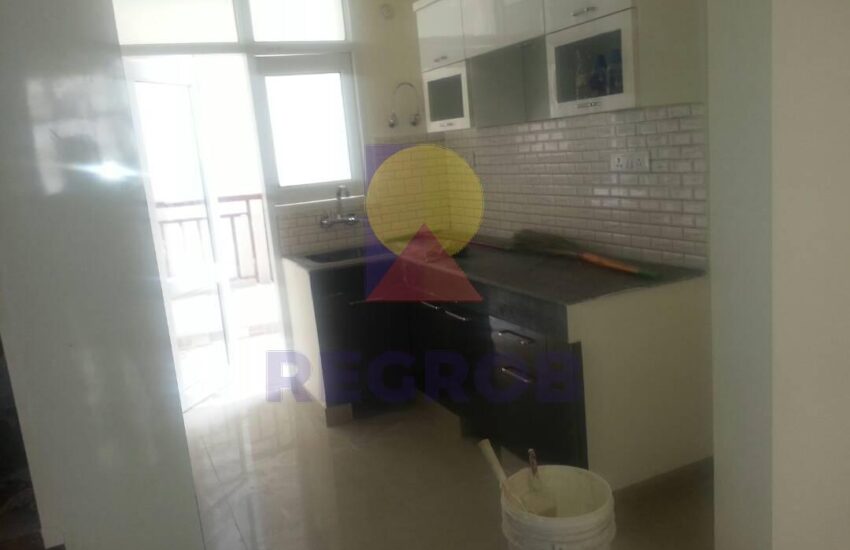 3 BHK Apartment in Royal Nest