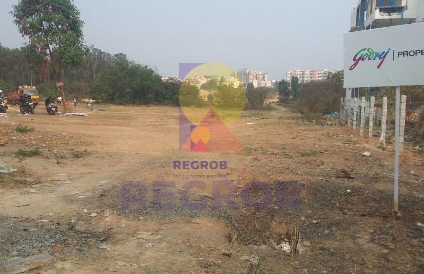 4 BHK for sale in Godrej Reflections
